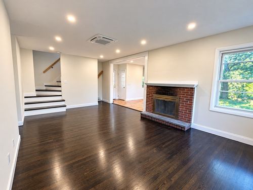 42 Birch Rd, Westford, MA, 01886-1651 | Card Image