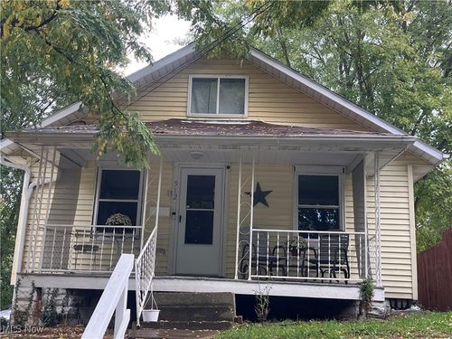 512 Luck Ave, Zanesville, OH, 43701-4838 | Card Image