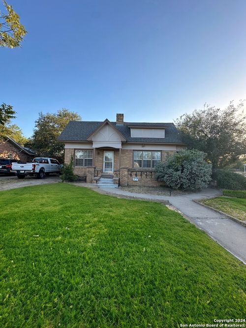 301 S Madison, San Angelo, TX, 76901 | Card Image