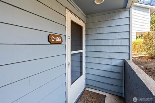 c103-2630 S 226th St, Des Moines, WA, 98198-7169 | Card Image