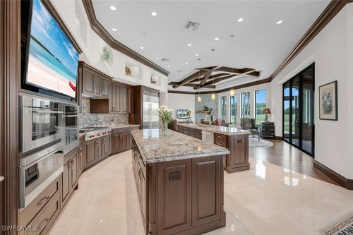 11507 Peregrine Ct, Naples, FL, 34120-4332 | Card Image