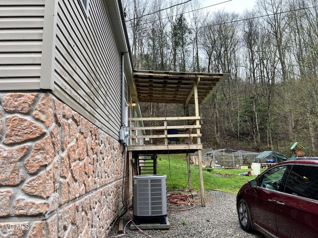 9536 Mcfall Fork Rd, House other with 3 bedrooms, 2 bathrooms and null parking in Pound VA | Image 44