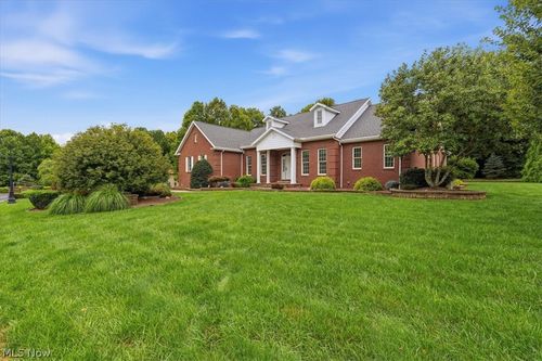 66 Alexander Dr, Williamstown, WV, 26187-8302 | Card Image