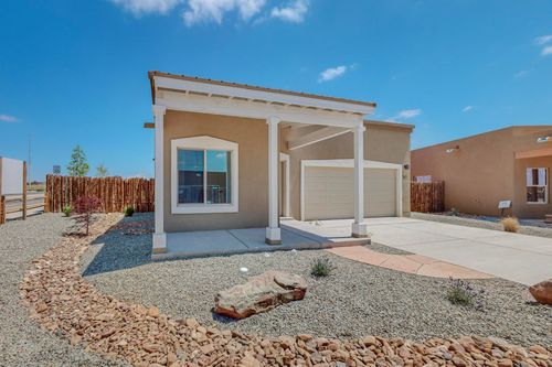 7601 Arroyo Oeste Ln, Santa Fe, NM, 87507-3639 | Card Image