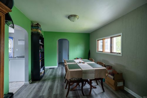 200 N Delaware St, Albany, IN, 47320-1615 | Card Image