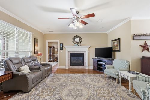209 Arapaho W, Sherman, TX, 75092-7609 | Card Image