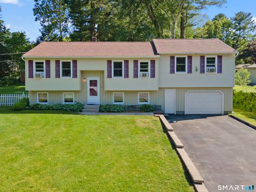13 Fernwood St, Plainfield, CT, 06374-2110 | Card Image