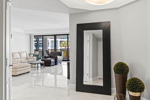 2402-3120 S Ocean Blvd, Palm Beach, FL, 33480-5695 | Card Image