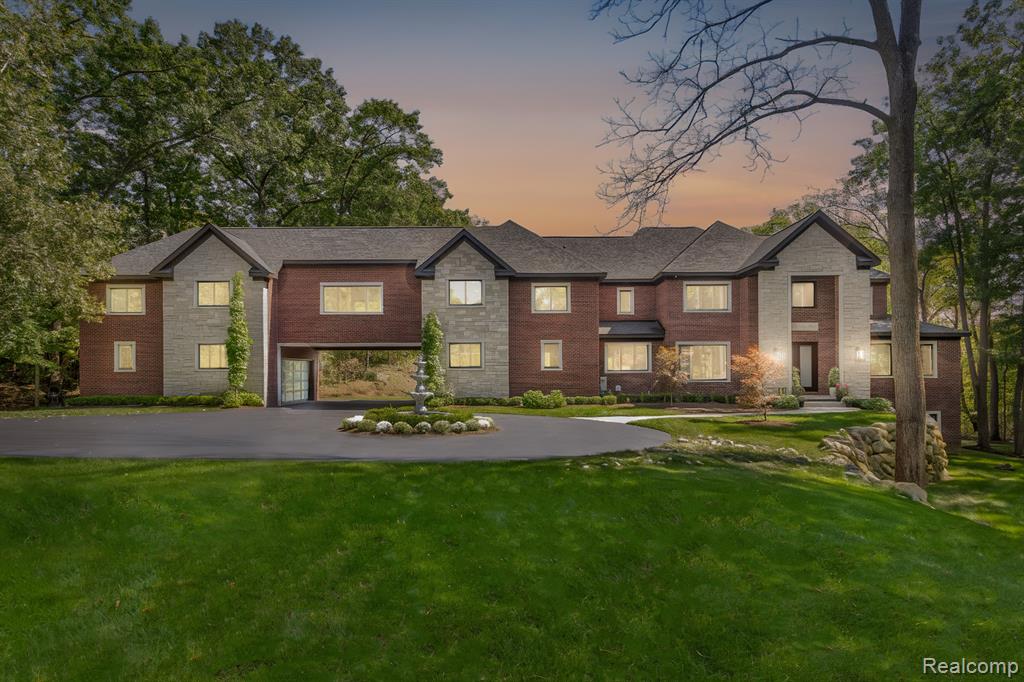 Forest Valley Dr, Clarkston, MI 48348 #1