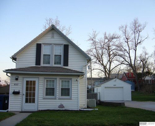 8317 State St, Ralston, NE, 68127-3755 | Card Image