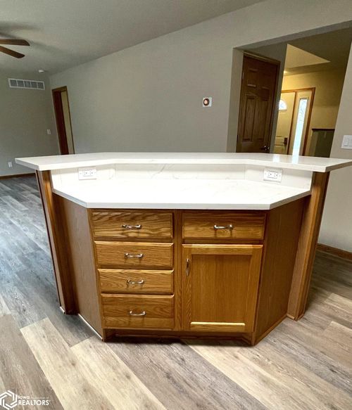 201 Northfield Dr, Kellogg, IA, 50135-1191 | Card Image