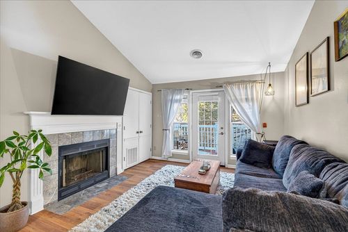 7-926 Harbor House Drive, Madison, WI, 53719 | Card Image