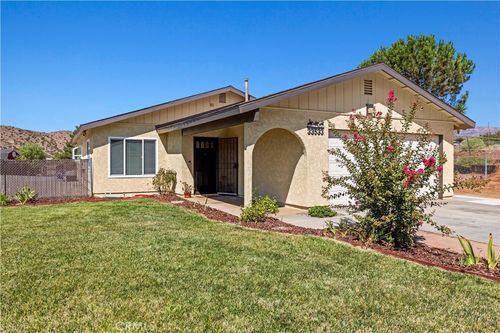 33533 Santiago Rd, Acton, CA, 93510-1430 | Card Image