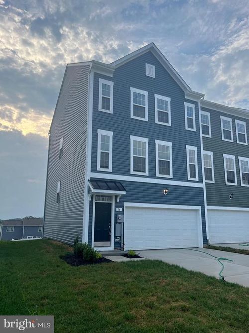 76 Stafford Pl, FALLING WATERS, WV, 25419-1757 | Card Image
