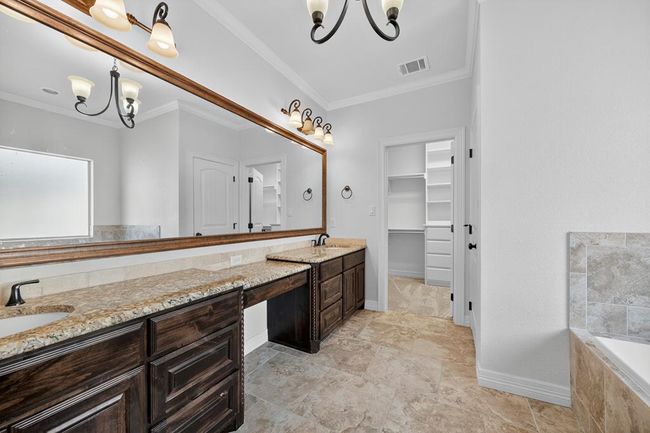6711 Mosswood Dr, House other with 5 bedrooms, 3 bathrooms and 3 parking in Midland TX | Image 63