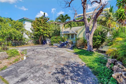 8919 Harding Ave, Surfside, FL, 33154-3420 | Card Image