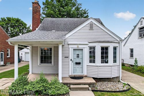 1357 W Saratoga St, Ferndale, MI, 48220-3149 | Card Image