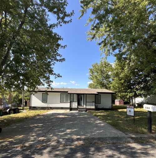 1124 Apple St, Lewisburg, TN, 37091-2515 | Card Image