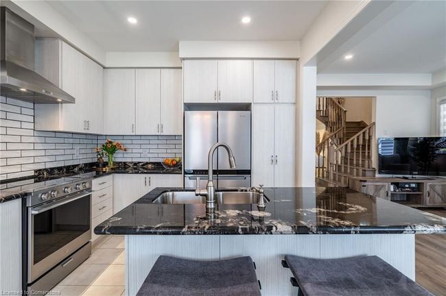 12 Great Falls Blvd, House other with 4 bedrooms, 3 bathrooms and 2 parking in Waterdown ON | Image 15