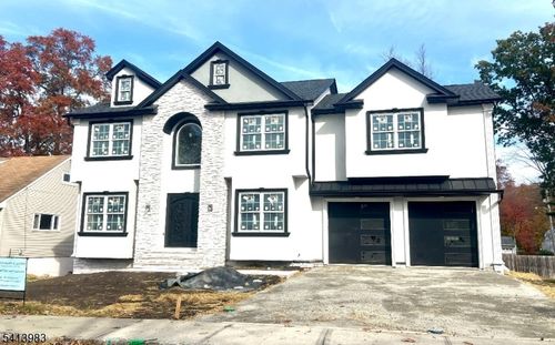 240 Atlantic Dr, Parsippany, NJ, 07054-2442 | Card Image