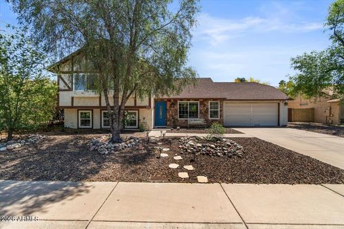 1041 E Kristal Way, Phoenix, AZ, 85024 | Card Image