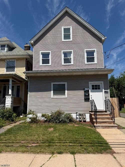 716 Monroe Ave, Elizabeth, NJ, 07201-1641 | Card Image