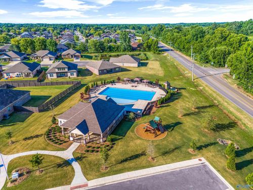 122 Sunlit Grove Dr, Harvest, AL, 35749-4907 | Card Image