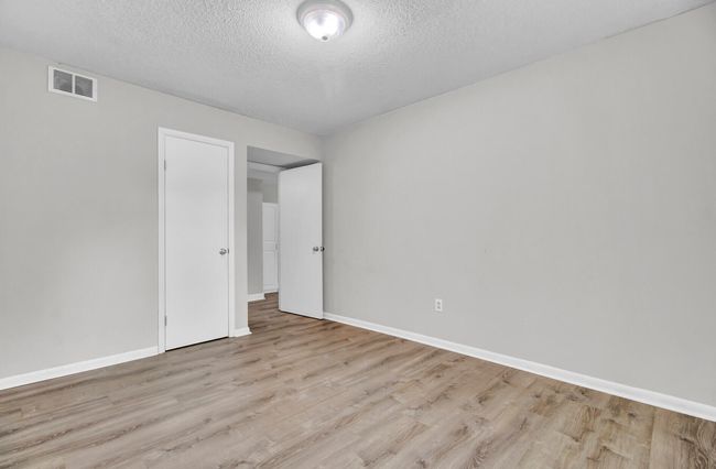21 Rivers Point Row 4B | Image 14