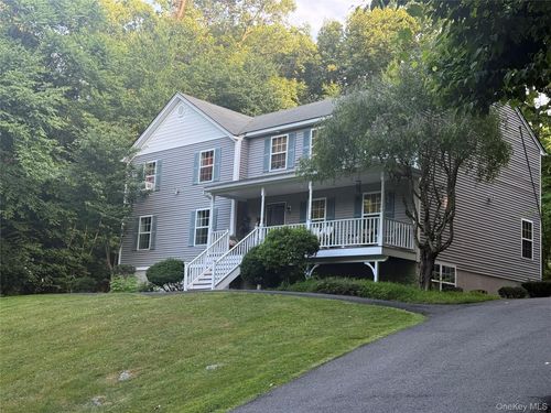 55 Brewer Rd, Newburgh, NY, 12550-1214 | Card Image