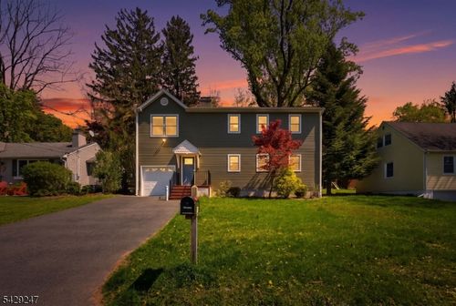 31 Lakeview Rd, Sparta, NJ, 07871-2244 | Card Image