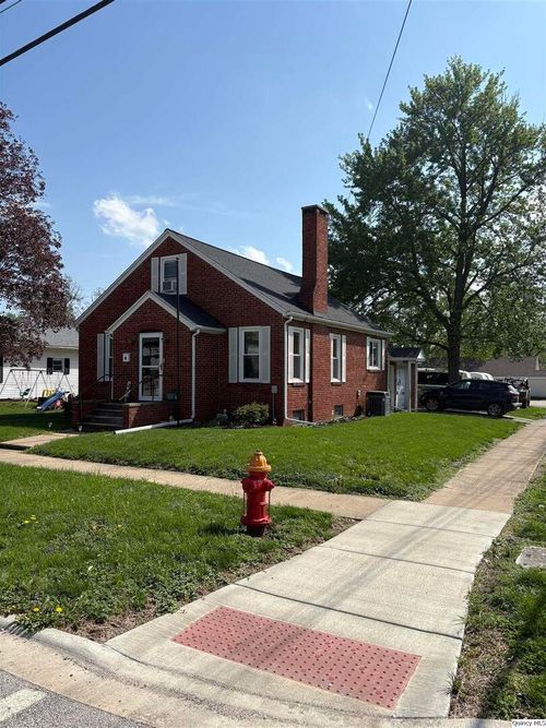 120 W South St, Mt Sterling, IL, 62353-1539 | Card Image