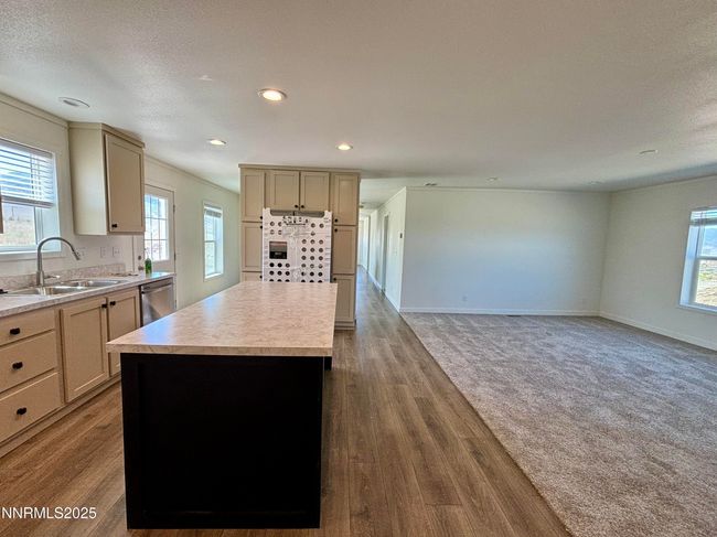 7615 Jean Way, House other with 4 bedrooms, 2 bathrooms and 4 parking in Winnemucca NV | Image 7