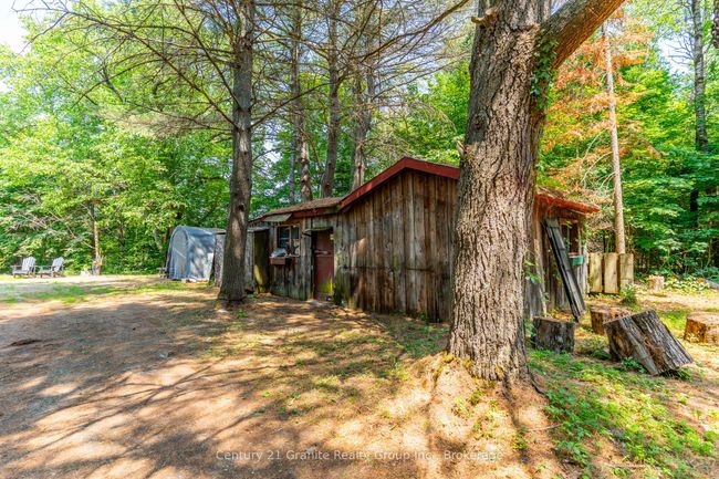 10979 Highway 118, House other with 3 bedrooms, 1 bathrooms and 8 parking in Algonquin Highlands ON | Image 27