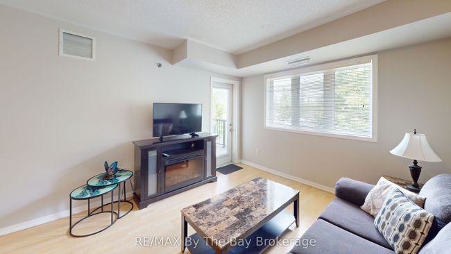 211 - 16 Westbury Rd, Condo with 2 bedrooms, 2 bathrooms and 1 parking in Wasaga Beach ON | Image 16