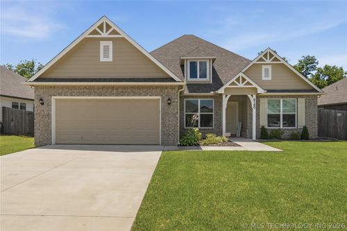 6160 S 317th East Ave, Broken Arrow, OK, 74014-5647 | Card Image