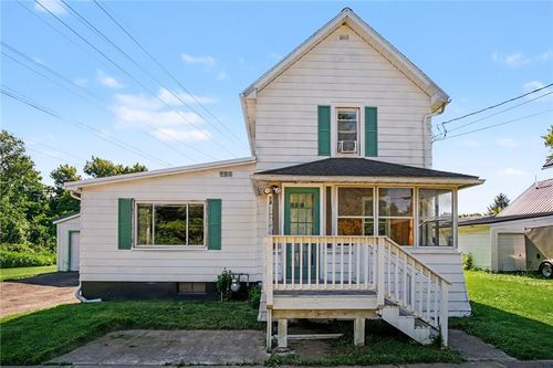 18 Bennett Ave, Manchester, NY, 14504-9726 | Card Image