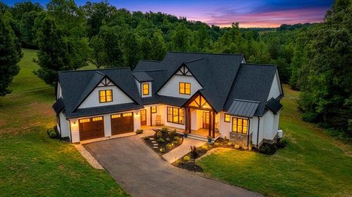 479 Constitution Blvd, Wirtz, VA, 24184-4509 | Card Image