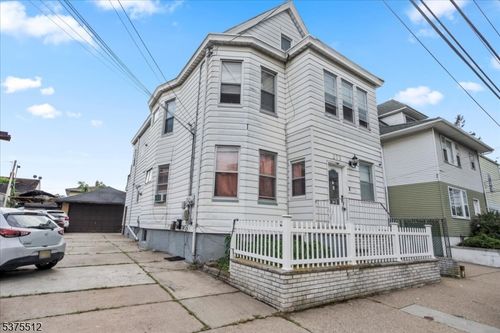 271 Preakness Ave, Paterson, NJ, 07502-1921 | Card Image