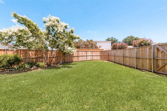 3712 Viewmont Dr, House other with 3 bedrooms, 2 bathrooms and null parking in Carrollton TX | Image 25