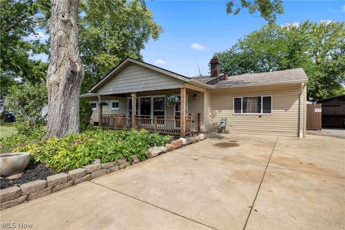225 Forest St, Lagrange, OH, 44050-9777 | Card Image