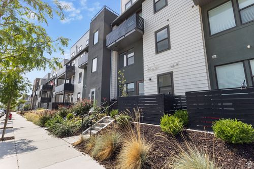 unit-105-5227 W Reventon Dr, South Jordan, UT, 84009-1802 | Card Image