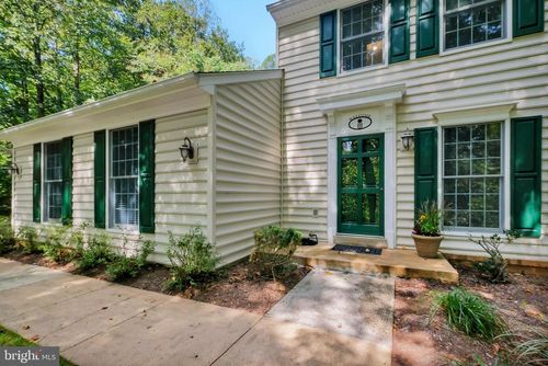 11922 Falling Creek Dr, MANASSAS, VA, 20112-3263 | Card Image