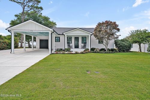 116 River Dr, Southport, NC, 28461-4106 | Card Image