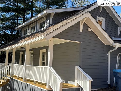 237 Pine St, Boone, NC, 28607-4254 | Card Image