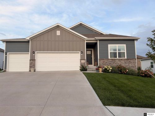 11005 S 176th St, Omaha, NE, 68136-1914 | Card Image