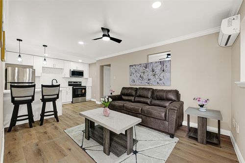 apt-1-1603 Welch St, Houston, TX, 77006-1759 | Card Image