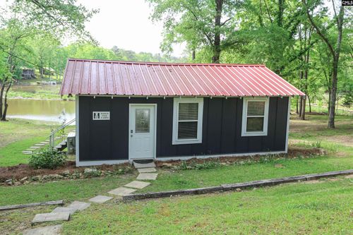 2207 White Oak Ln, Camden, SC, 29020-9177 | Card Image