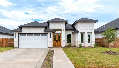 9202 N 25th Ln, Mcallen, TX, 78504-6910 | Card Image