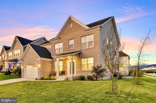 428 Meadow Creek Dr, BOWIE, MD, 20716-3584 | Card Image