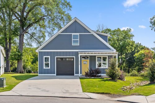 5325 Audreys Pl, Chattanooga, TN, 37411-4175 | Card Image